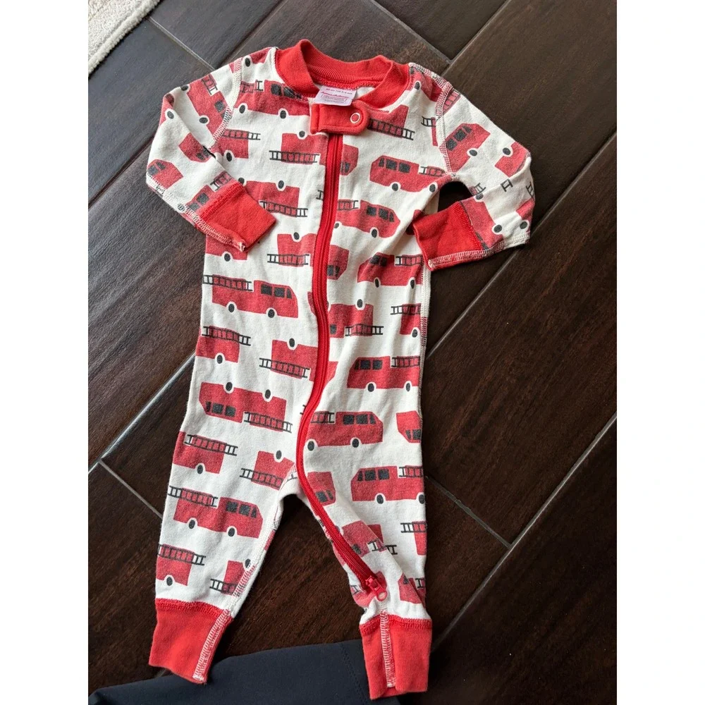 Hanna Andersson Fire Truck Organic Cotton Zip Sleeper Pajamas Red Cream 3-6M